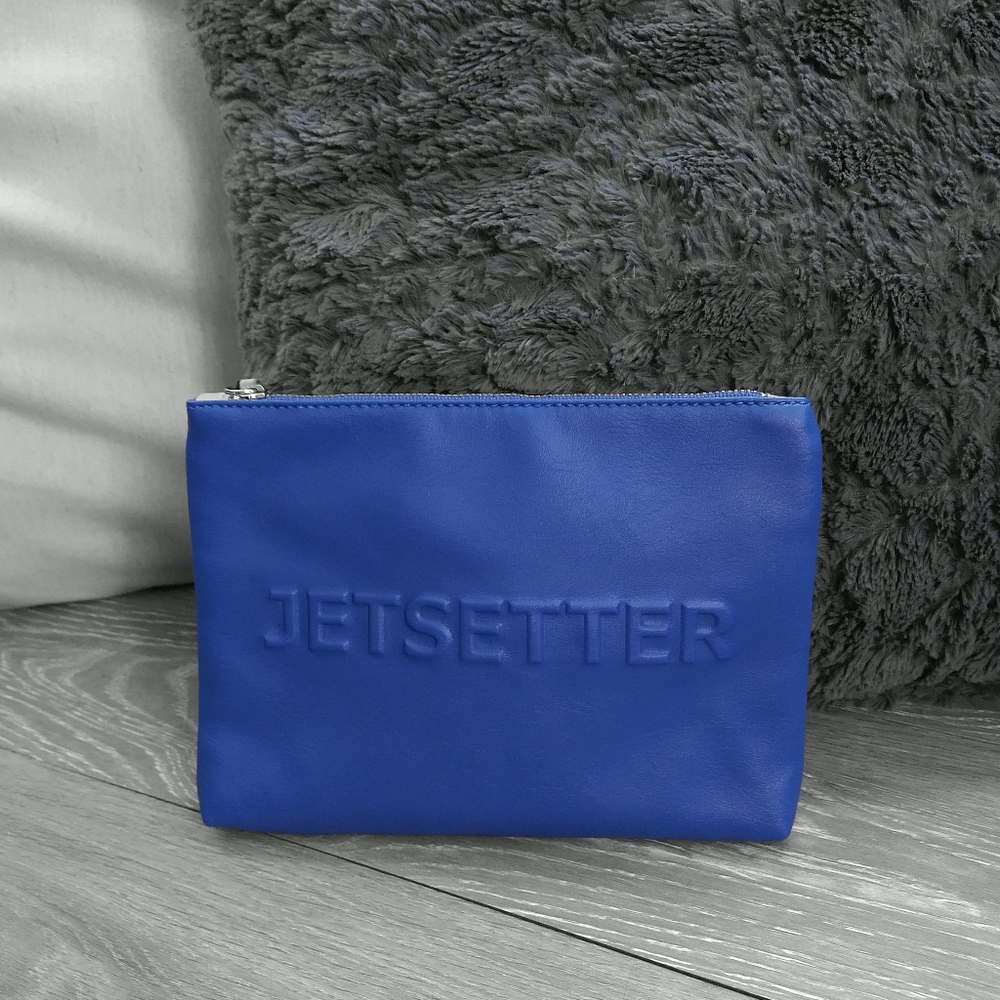 🎉🎈NWT🎉🎈Banana Republic Clutch